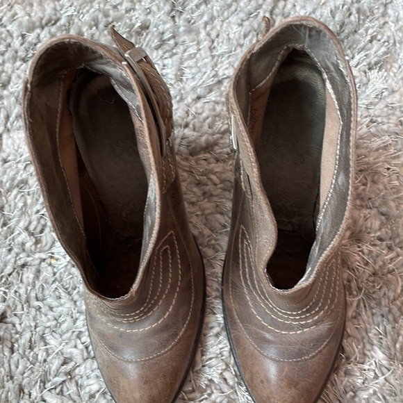 Carlos Ankle Boot - Picture 2 of 3